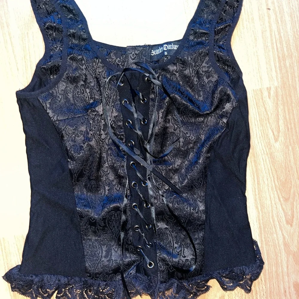 Scarlett Darkness goth Black Lace-Up Top size S - Picture 4 of 8